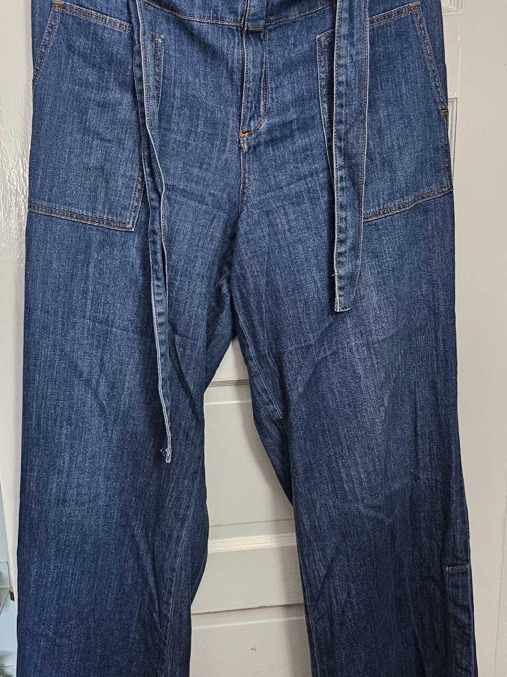 High-Waisted Wide Leg Dark Blue PILCRO Jeans with Self Tie Belt 33 Tall - Picture 3 of 7